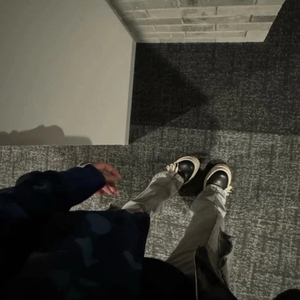 《转身的瞬间》.wav