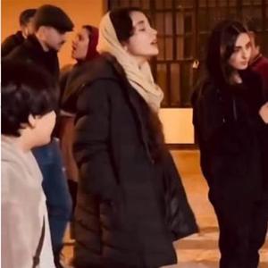 Khodahafez - Sokakta Şarkı Söyleyen İranlı Kız (FULL VERSİON COVER)