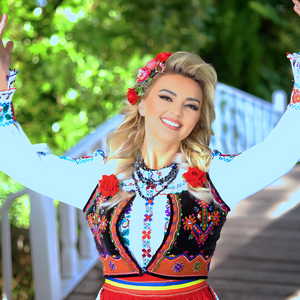 Haidați Doamnelor La Joc