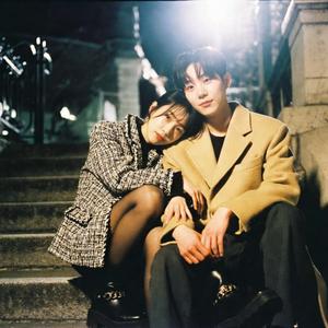 อยู่ข้างๆเสมอ