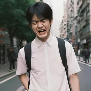 我屁股被打肿啦