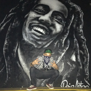 Cicatrizes & Traços