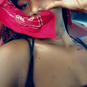BOODED UP (feat. Dolo5razy ￼)
