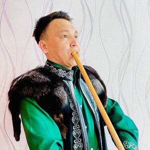 Баяс