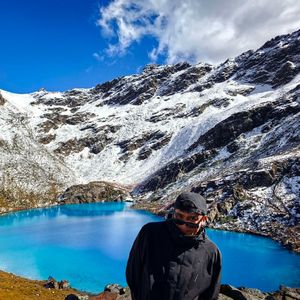 在家乡的她-旦巴若杰