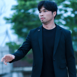 ឃ្លាតឆ្ងាយព្រោះគ្រួសារ