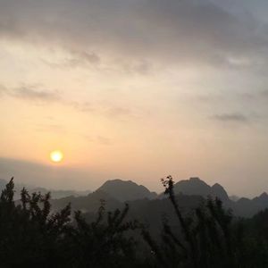 SixRi的AI创作-现代电影1
