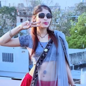 डोलू कतरा दन म बावली आंख्या म आंसू लेर