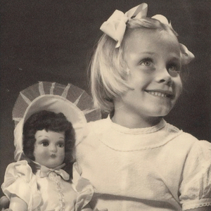 China Doll (feat. Lorraine Blue R)