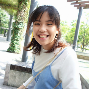 Terpesona (feat. Valerie Aurelia)