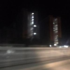 我知道生活悲伤不止这么多