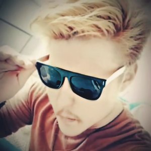 《Perhaps loved you》