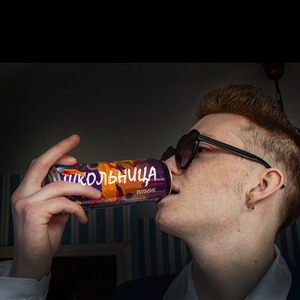Школьница