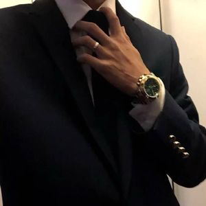 黄昏街头的约定