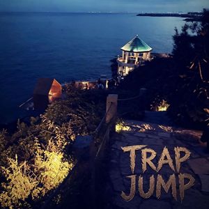 TRAP JUMP