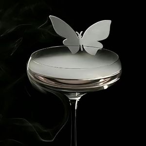 未抵达的清晨站台