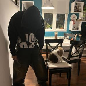 Dolly (feat. sk4rrr)