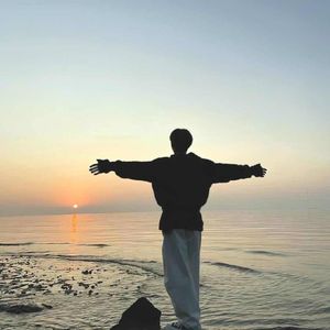 醉在西湖畔 伴奏