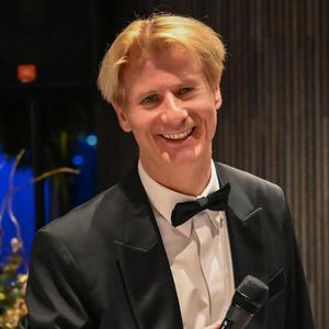 БОНУС ТРАК-Българско момиче / Bulgarsko momiche