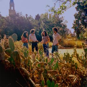 עם קומץ שמיים ביד