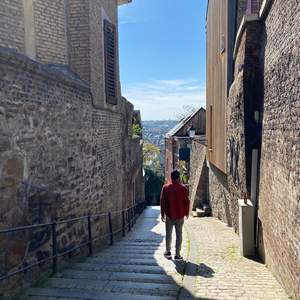 Dilêm Daxa Sor li ser e