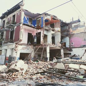 La marcha del delirio