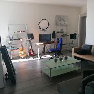 Gele planeet & blauwe hemel