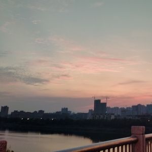 月牙湾(Covoer.F.I.R飞儿乐队)