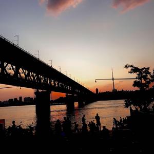 让我们一起做个好梦吧