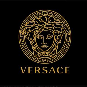 Versace (feat. GALE LA XELENCIA)