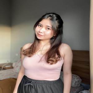 DJ MENGGAPAI BINTANG