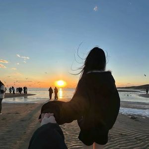 太随便就会错过太认真就会难过