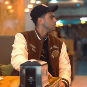 Suelo recordar (remix) (feat. Japanese)