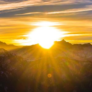 Becoming (feat. Aiden Valley) (Demo)