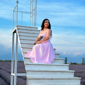 Sən Güclü Qadınsan