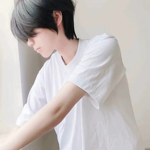 隔着删不掉的昨天