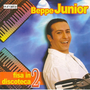 Voglio andare a vivere in campagna / Tutti mi chiamano bionda / Funiculì funiculà / Vitti 'na crozza / Vola vola / Ciuri ciuri / Zi' Nicola / Lu viecchiu / Simme 'e Napule paisà