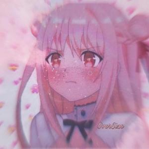 电 话 亭 旁 有 颗 星 光 掉 落 在 你 我 的 那 次 航 班