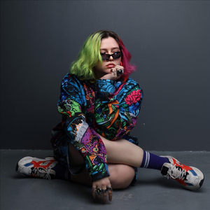 Ruky Preč (feat. Majself)