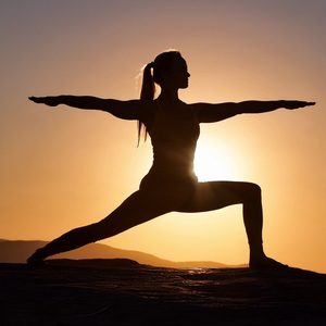 Estirándose Hacia El Silencio