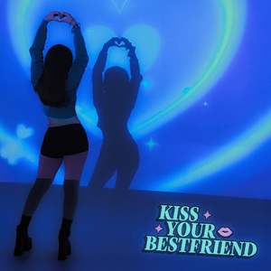 Kiss Your Best Friend