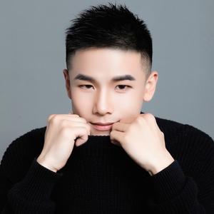 你的眼角流着我的泪