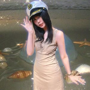 乌鲁木齐路的梧桐树下躺着一只松鼠2025