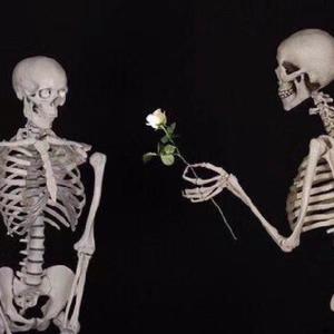 爱让眼泪徒伤悲（prod by.Royalboi)