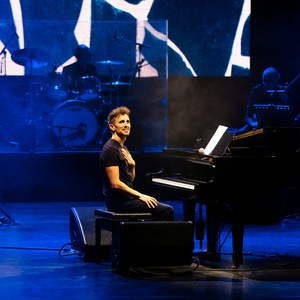 Can’t Help Falling In Love (Live)