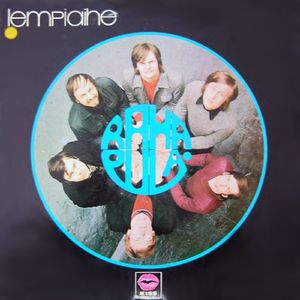 Lilja, ruusu ja kirsikkapuu