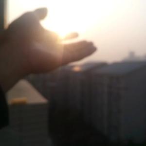 他不是沙漠