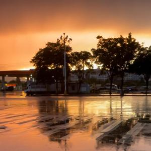 开发区东路的傍晚