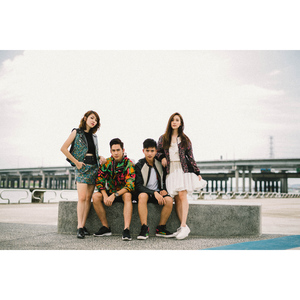 用马来西亚的天气说爱你 (feat. 弯弯)