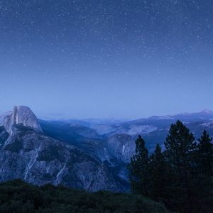 世界对你说悄悄话